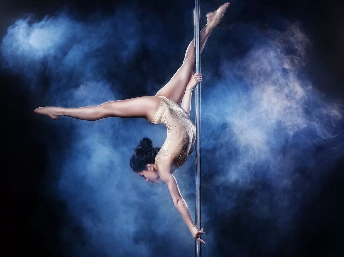Pole dance