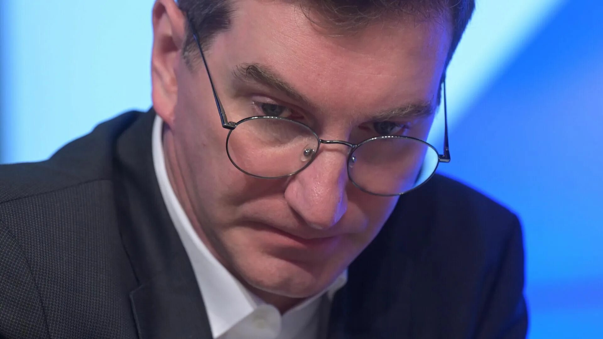 Антон красовский журналист. Журналист rt антон красовский. Антон красовский раша тудей. Антон красовский. Антон красовский 2020.