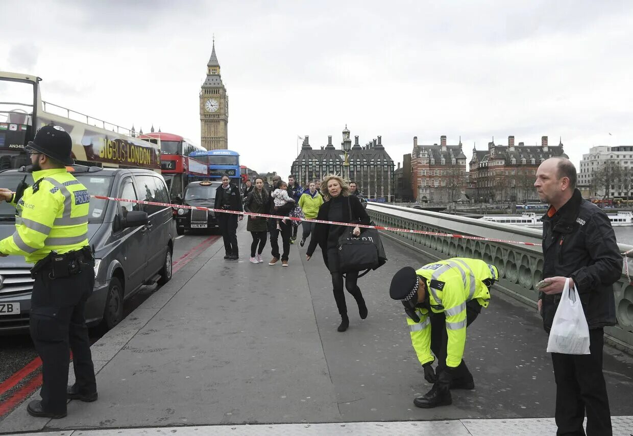 Теракт на Вестминстерском мосту в Лондоне (2017). Теракт в Лондоне (2017, июнь).