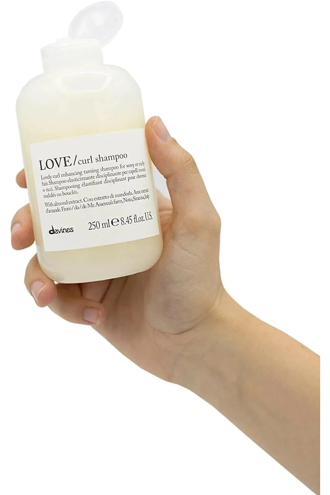 Davines love curl. Давинес шампунь Курл. Итальянский шампунь Davines. Davines Curl Shampoo. Love Curl Shampoo.