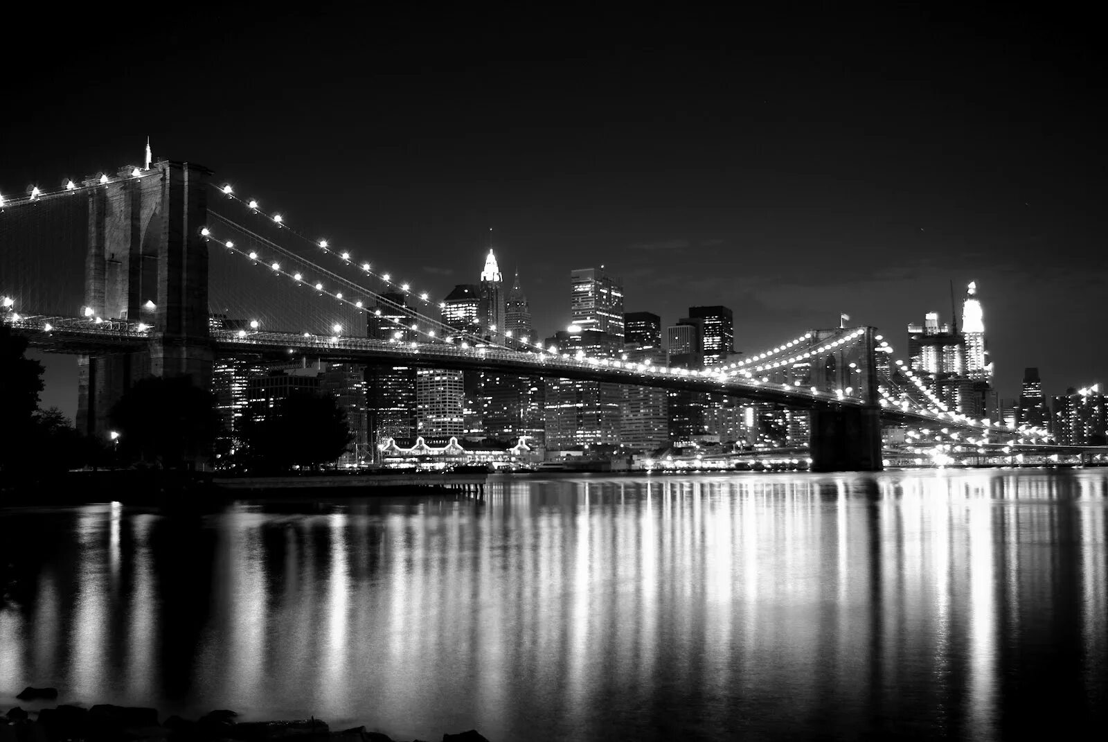 Чб картинки. Бруклинский мост Нью-Йорк. Бруклинский мост Нью Йорк черно белое. Бруклинский мост Нью-Йорк панорама. Бруклинский мост ченобелый.