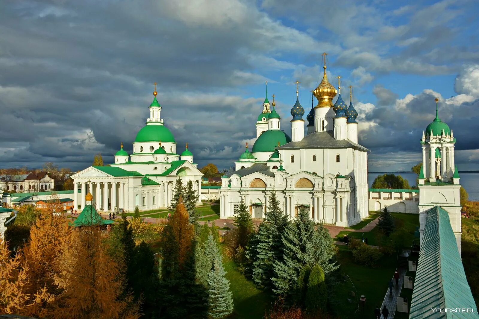 Спасо-Яковлевский монастырь Ростов. Яковлевский монастырь Ростов Великий. Спасо-Яковлевский мужской монастырь в Ростове Великом. Ростов достопримечательность Спасо Яковлевский.