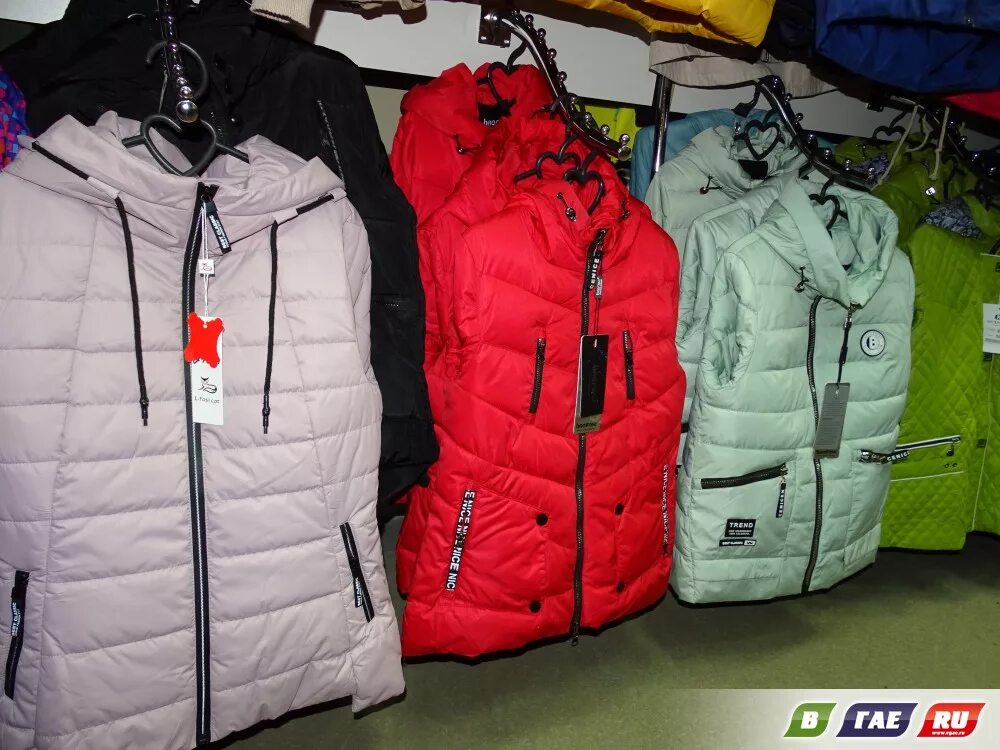 Куртки магазин московская ярмарка лето 2022. Куртка ярмарка. Ярмарка курток и обуви. Выставка курток в челябинске 2022. Ярмарка курток.