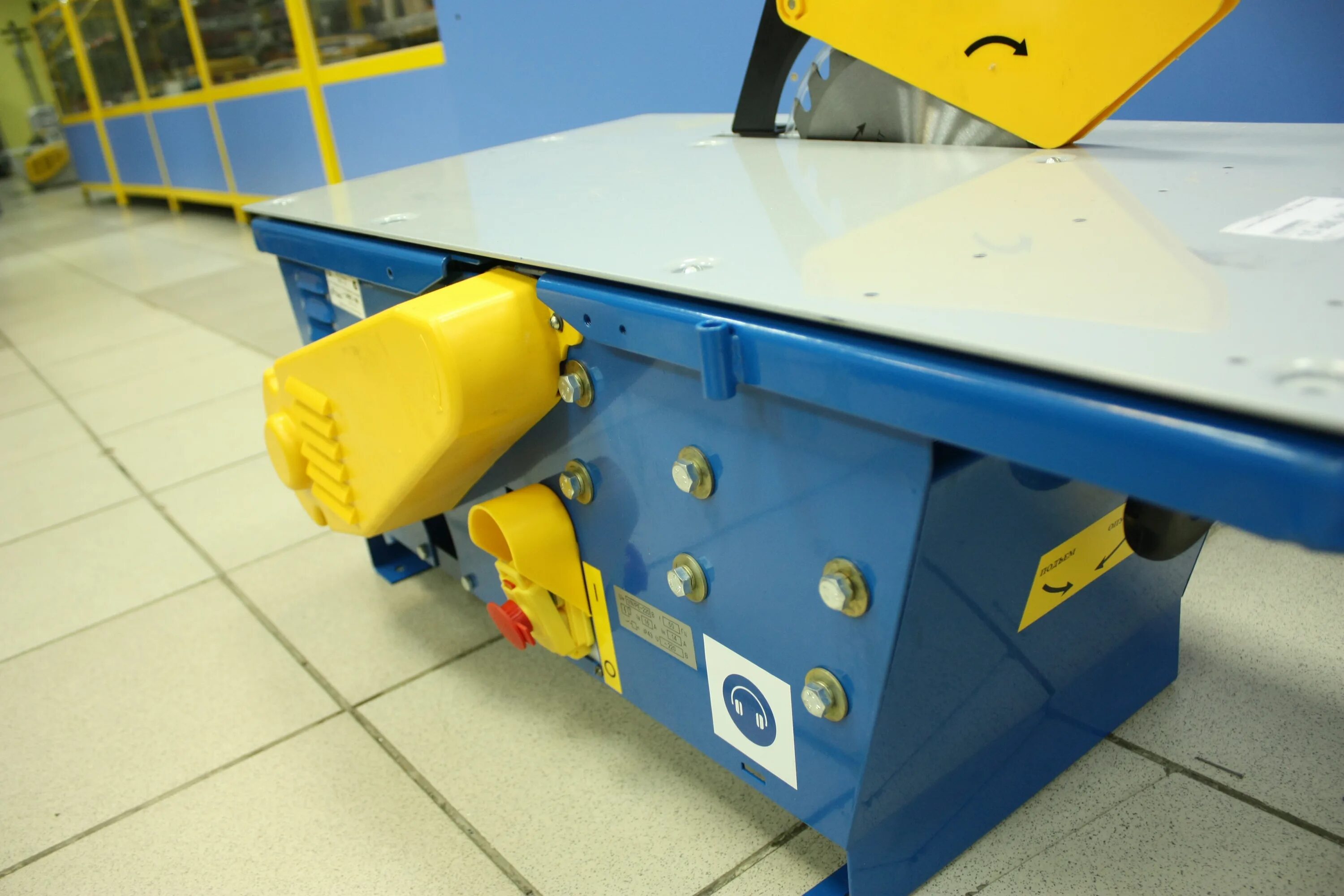 Станок мдс 1. 2. 2 2. 2. Деревообрабатывающий станок могилев.