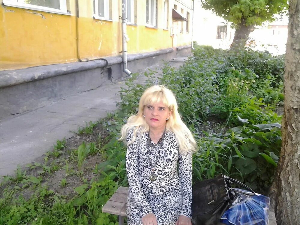 Знакомство в новосибирске без. Женщины новосибирска. Женщины за 50 знакомятся в новосибирске. Знакомство в новосибирске без. Одинокие девушки новосибирска.
