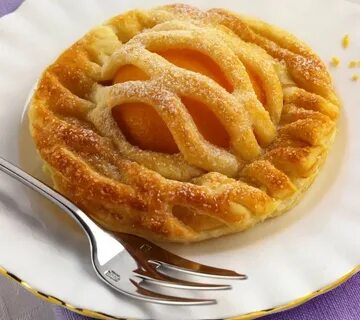 Слойка с персиками из слоеного