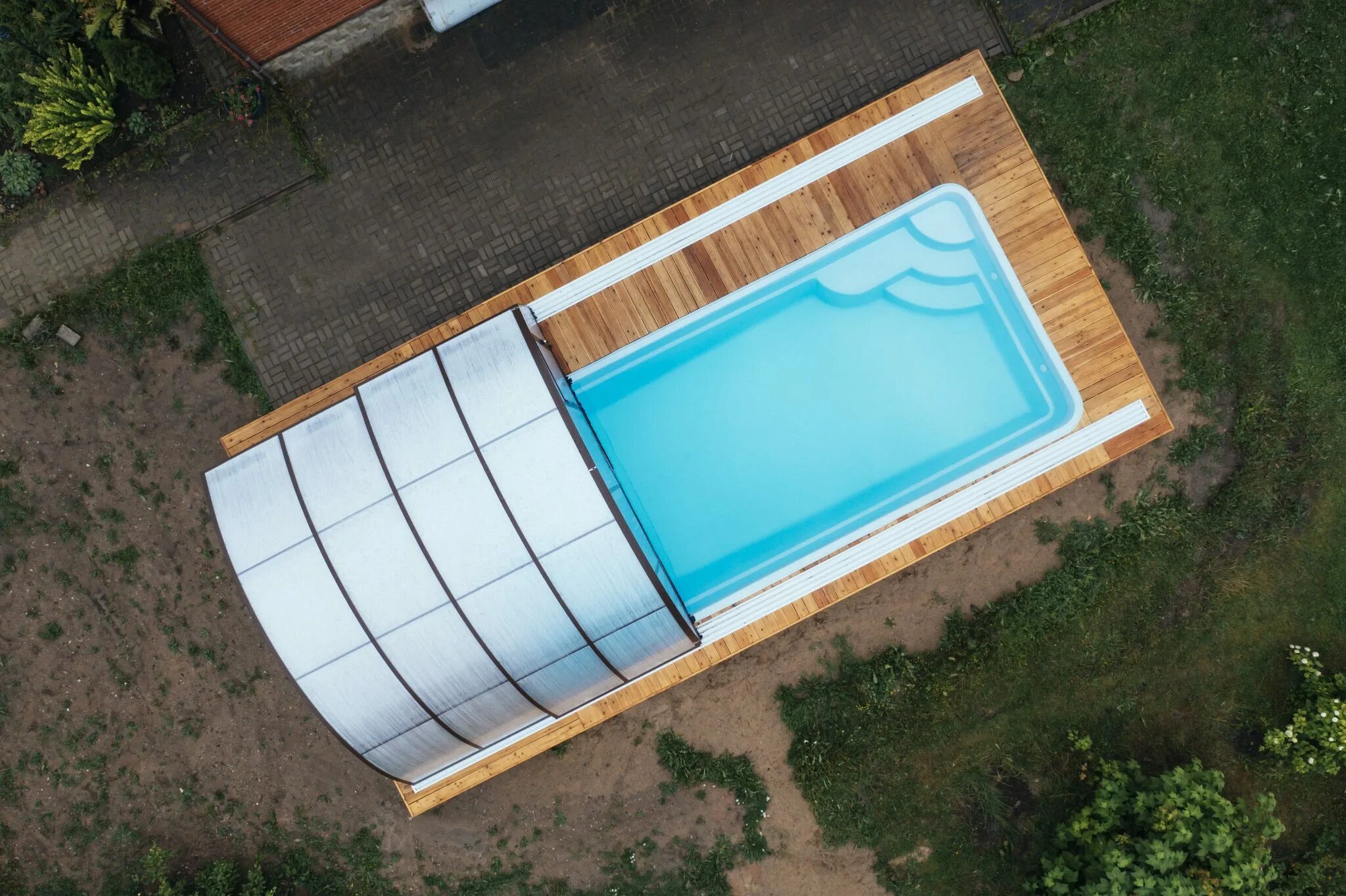 Композитный бассейн ниагара. Емкость для оборудования бассейна admiral pools. Хозяева бассейн. Н. Открытый бассейн искра в волгограде.