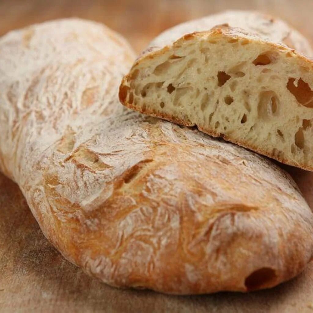 Чиабатта фокачча. Чиабата. Итальянская чиабатта. Чиабатта пшеничная. Пучча итальянский хлеб.