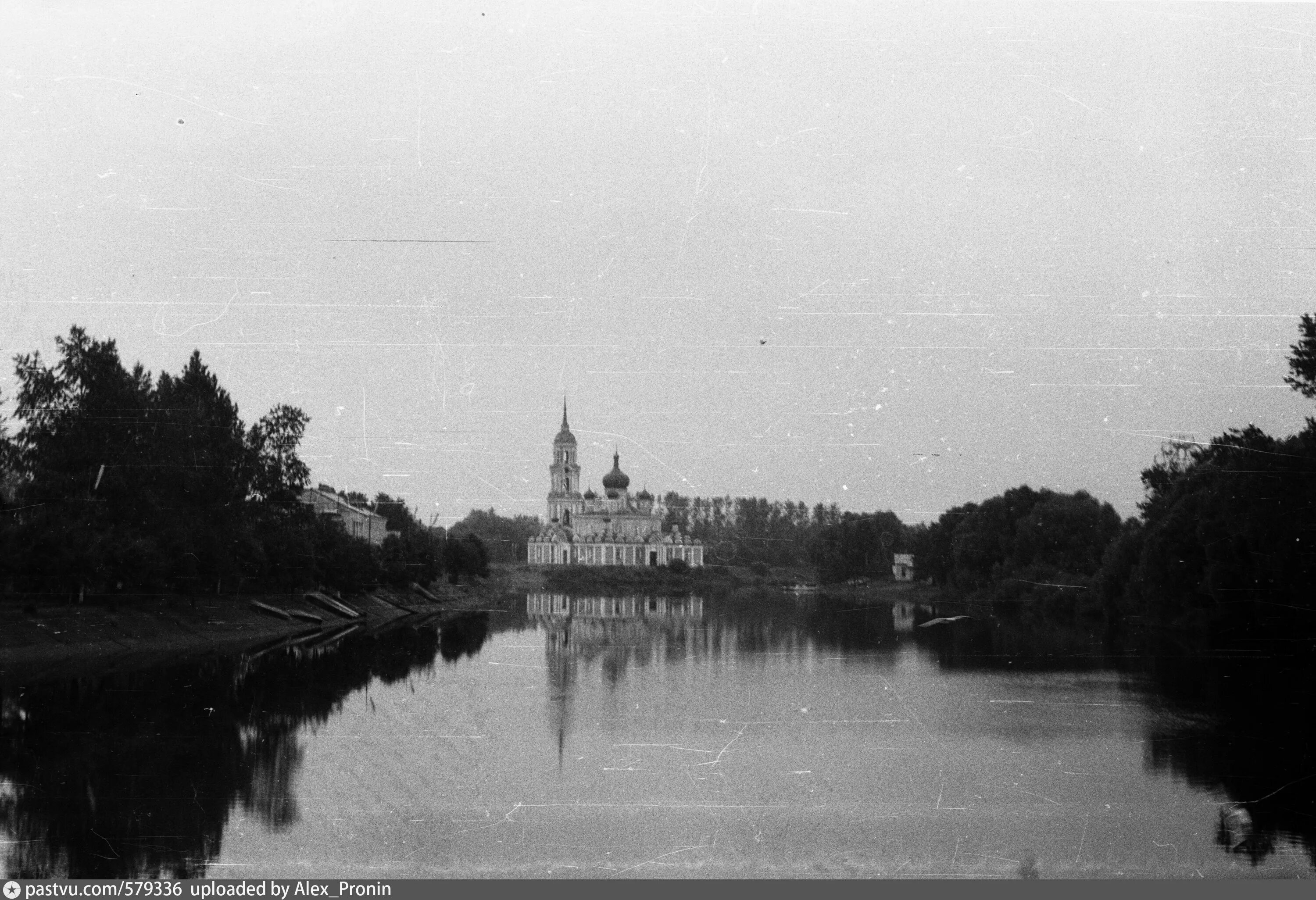 Курорт старая русса зимой. Теплосеть старая русса. Прогноз погоды в старой руссе на месяц. Железнодорожный мост старая русса. Погода в старой руссе на март 2024.