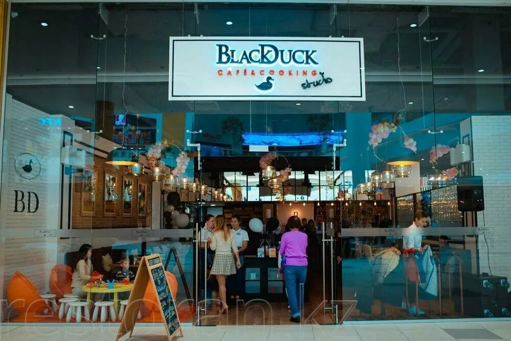 Daniel rizotto одежда. ресторан absent в астане. Cafe rosso кофе. астана проспект кабанбай батыра 62. Next казахстан.