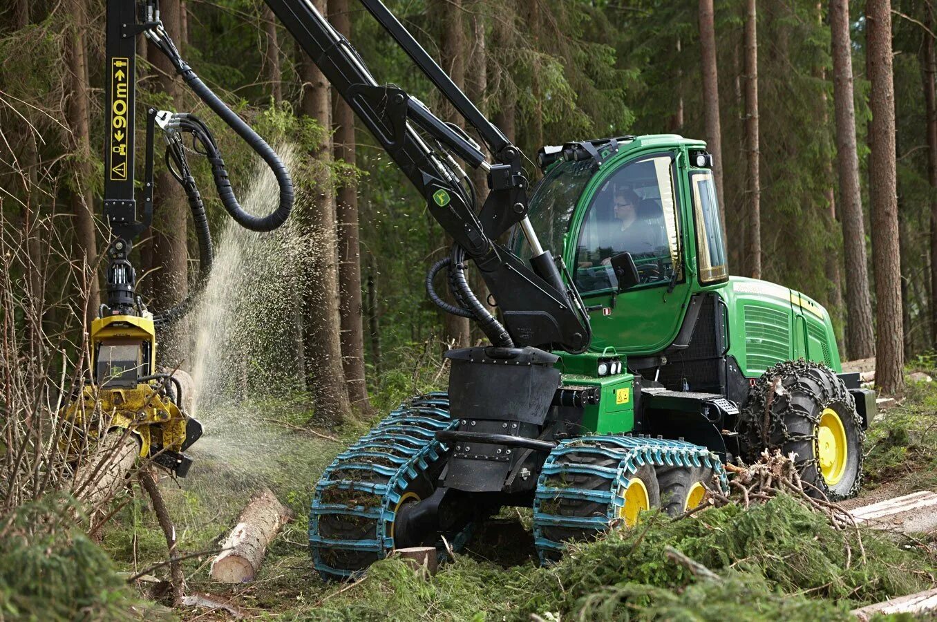 Харвестер jd 1270g. Заготовка харвестером. Ponsse ergo 8w. 1110e - форвардер. John deere лесозаготовительная техника.