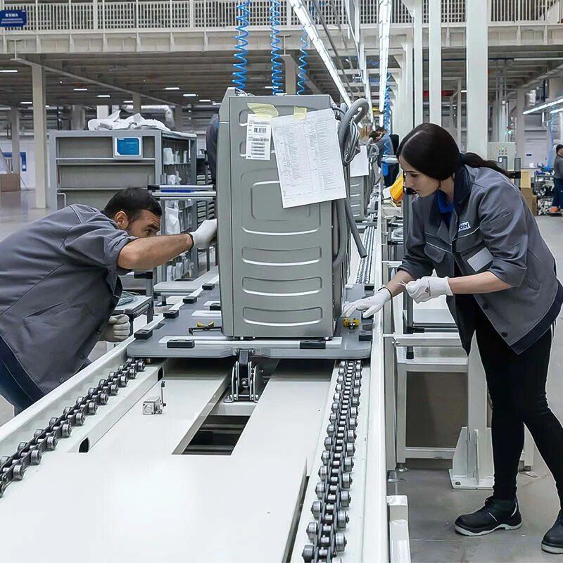 Слесарь на заводе. Завод стиральных машин в набережных челнах хайер. Ооо хайер. Хаер завод в набережных челнах официальный. Завод холодильников хайер набережные челны.