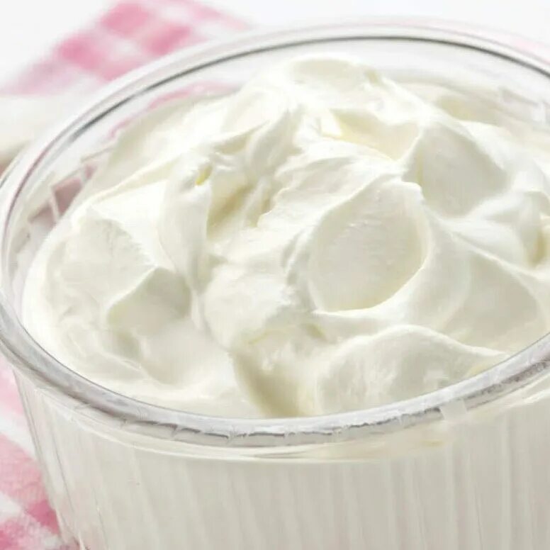 Ванильный крем со сметаной. Kibder creamy. Сметана. Сметанный крем с кефиром. Торт из оладьев со сметанным кремом.