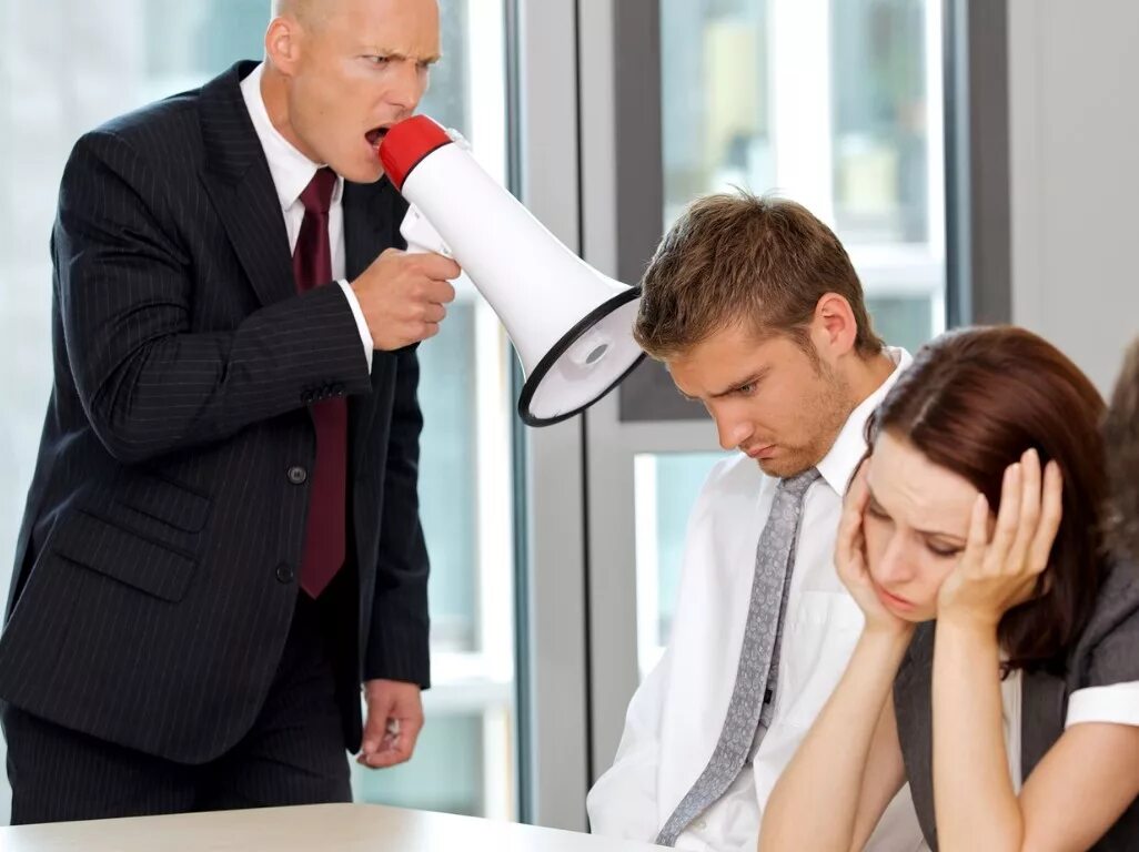 Задержался на работе. Постоянно задерживают на работе. Постоянно задерживают на работе. Аврал на работе. Постоянно задерживают на работе.