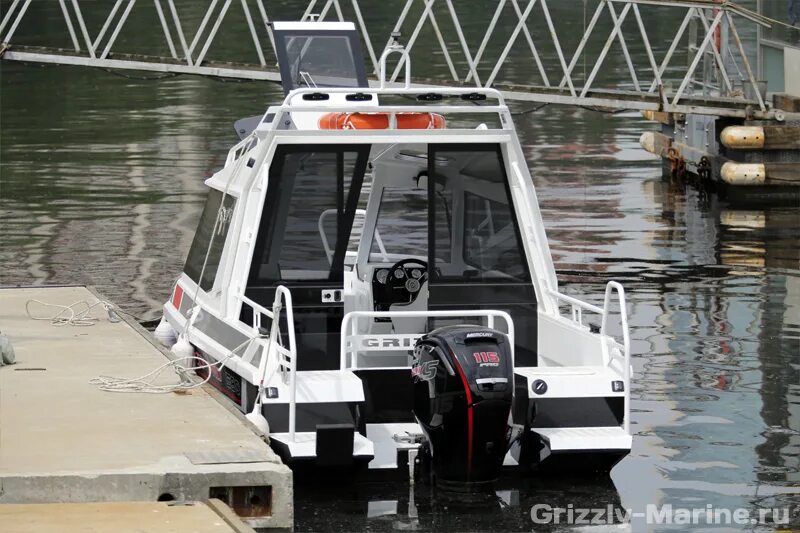 Grizzly cabin. Катер гризли 660. grizzly pro 580 cabin. grizzly 580 cabin. катер grizzly pro 660 cabin.