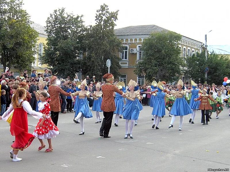 Воронежской губернии в городе Богучар. Богучар город население. ЦДТ Богучар. ЦДТ Богучар Воронежская область.