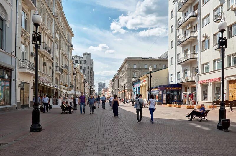 Москва 20 48. Пешеходная улица в Москве Арбат. Москва, улица Арбат, 20. Улица Арбат в Москве 2016. Арбат 20 Москва.