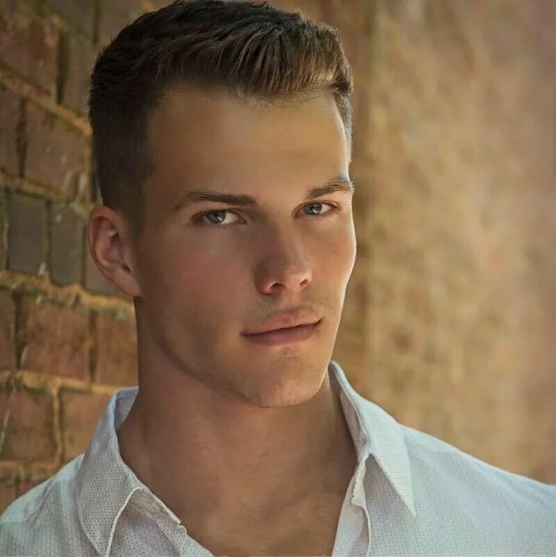 Michael model. Михаэль деан. michael dean johnson aronik.