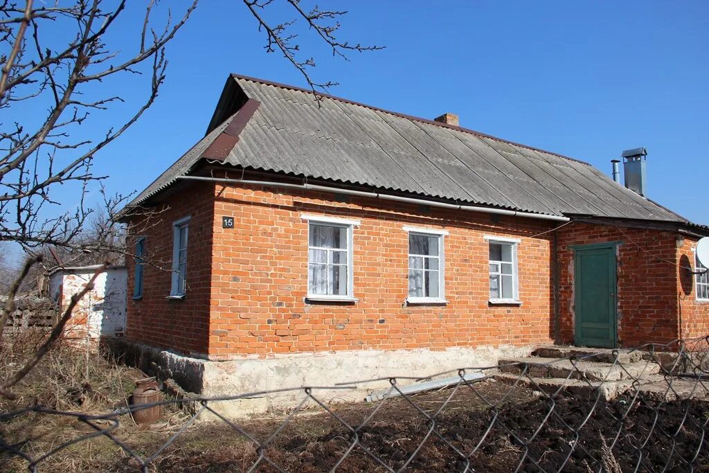 Недвижимость на селе. Село Петровское Измалковского района Липецкой области. Дом в Липецкой области Измалковский район. Деревня Чернава Липецкая область. Деревня Вишневая Липецкая область.