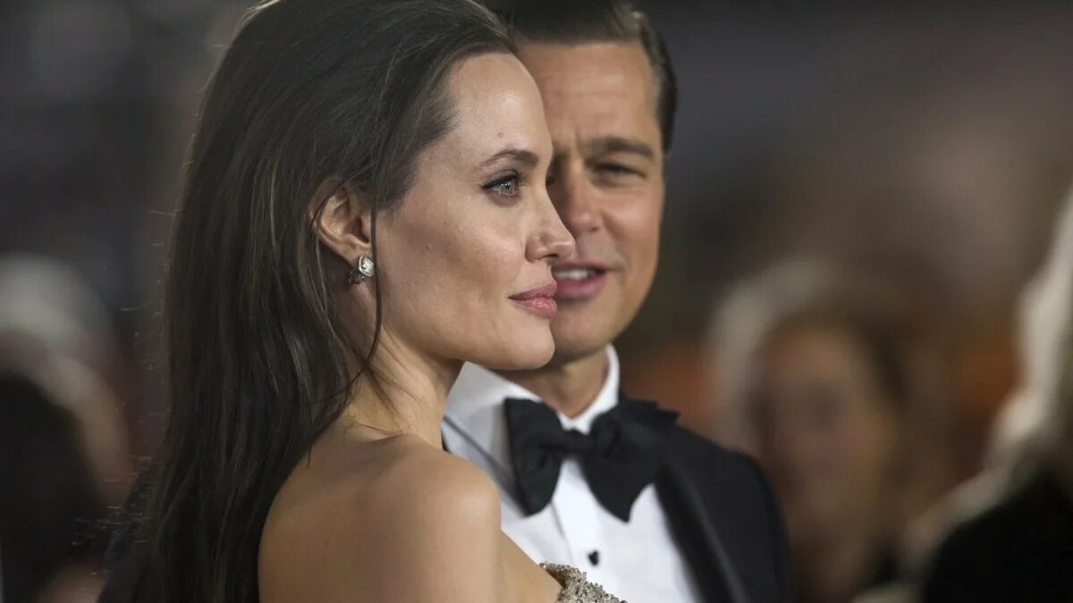 Angelina brad. Angelina brad. Брэд питт и анджелина джоли. Бред пит анжелина джоли. Brad pitt and angelina jolie.