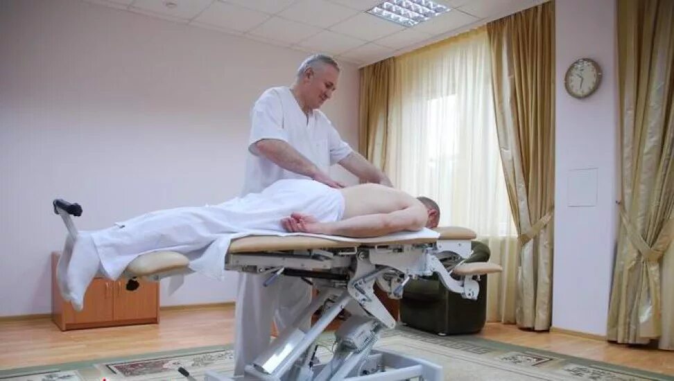 Профилакторий бодрость заринск. Октябрьский лечение позвоночника. Тренажер для спины кипарис. Санаторий кирова пятигорск лечебная база. Октябрьский лечение позвоночника.