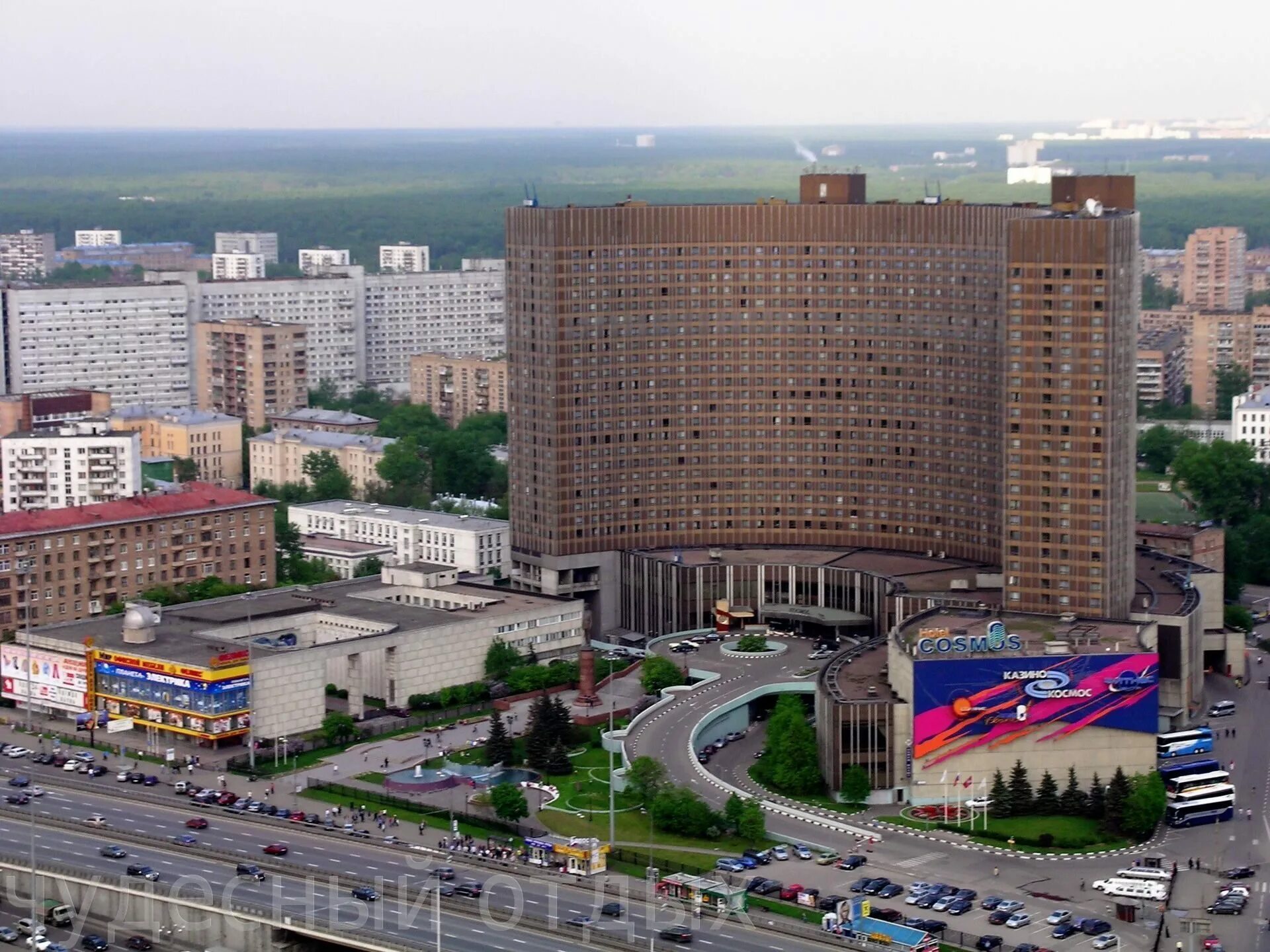 Гостиница космос план. Гостиница космос схема. Гостиница космос парковка. Москва, ул. Гостиница космос на вднх парковка.