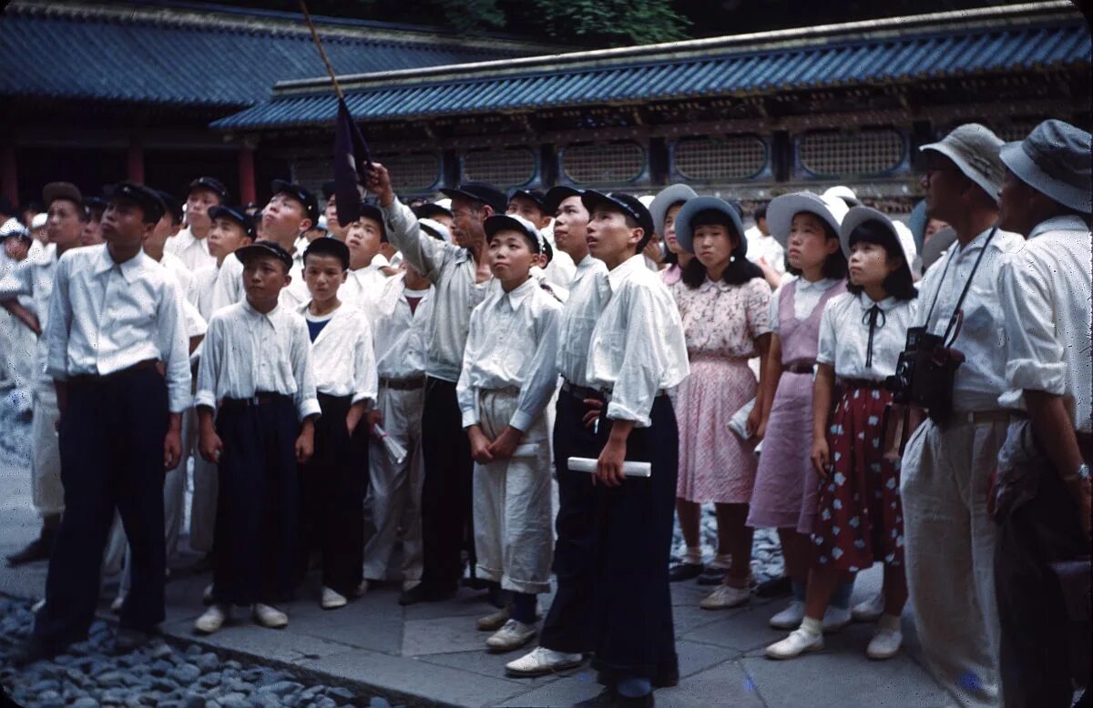 Япония 1950 - 1970е. Культура Японии в 50е. Япония 1960 экономика. Школа в Японии 1950.