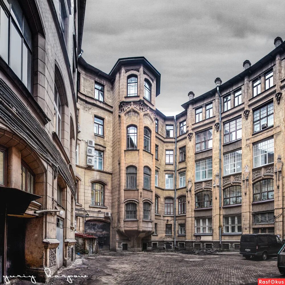 зеленые дворы санкт-петербурга. дворы центра петербурга. санкт петербург дворы 1995 год. питерский дворик отель. дворик санкт-петербург чернышевская.