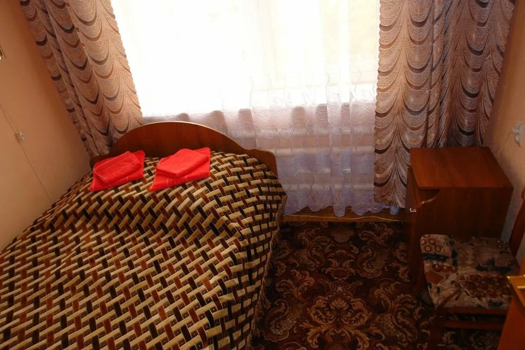 Гостиница тамбов в тамбове. Гостиница державинская тамбов. Гостиница интернациональная тамбов. Уют коммунальная ул. Гостиница в тамбове на сутки.