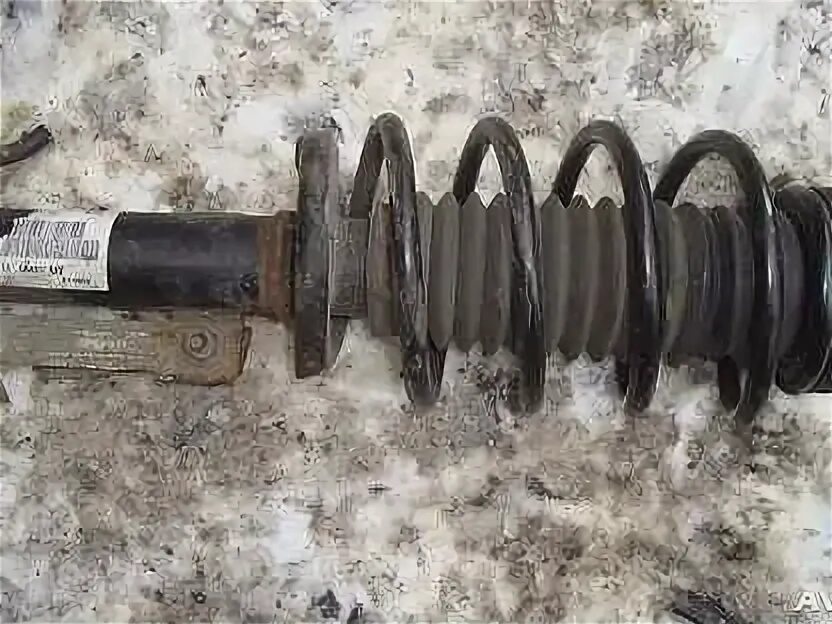 Форд фьюжен с7 2013 передние стойки. Пружина передний стойки форд фьюжн. Форд фьюжн 1. 6. Передние стойки форд фьюжн 1.