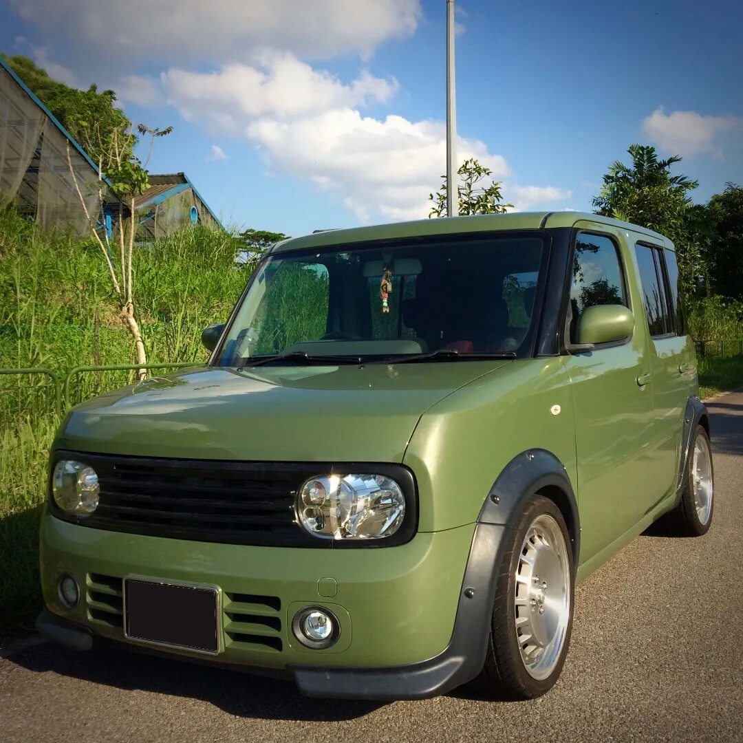 Ниссан куб зет 10. Nissan Cube. Ниссан куб z11. Ниссан куб 2022. Nissan Cube z11 stance.