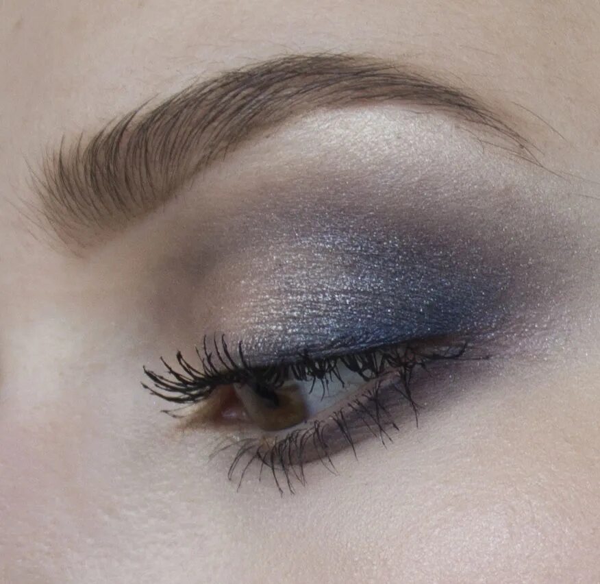 Жидкие тени джорджио армани. Giorgio armani eye tint senso 10. Джорджио армани тени тинт 2019 все оттенки. Armani eye tint 2. Тени тинт.