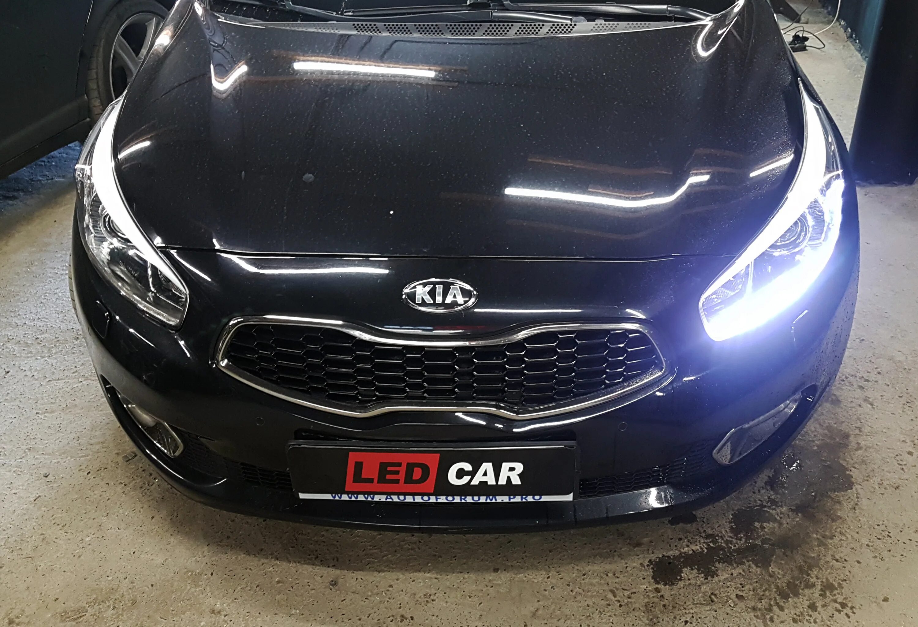 Kia ceed дхо. Дневные ходовые Kia Ceed 2. ДХО Киа СИД JD 2014. ДХО Kia Ceed 2 JD. ДХО Киа СИД 2013.