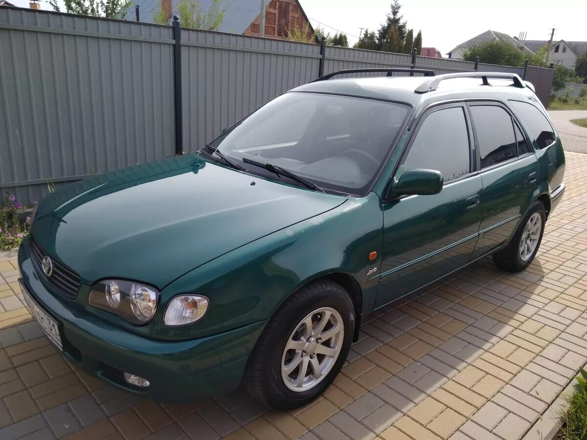 Corolla 2000 года. Toyota Corolla e110 2000. Toyota Corolla VIII (e110) универсал. Corolla универсал VIII (e110). Тойота Королла универсал 2000.