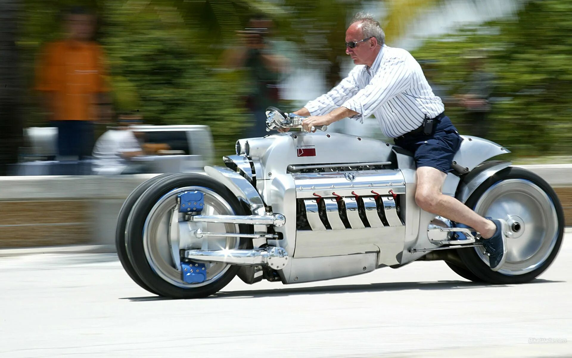 Tomahawk мотоцикл. Мотоцикл тожд томагавк. Dodge томагавк мотоцикл. Байк dodge Tomahawk. Мощный мопед