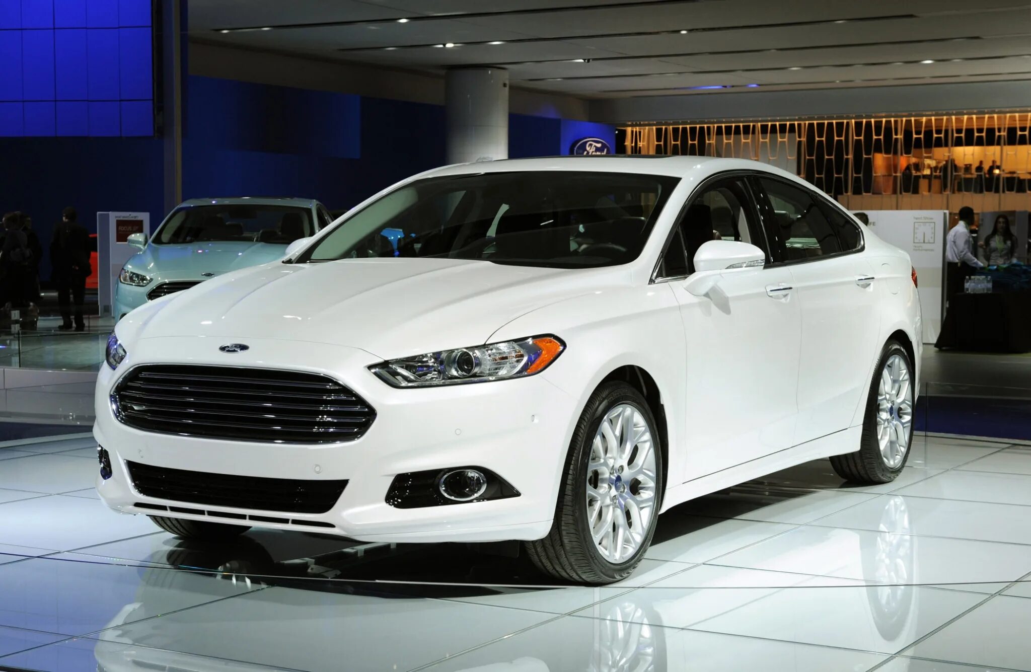 Форд Фьюжн 2015 белый. Ford Fusion 2014 белый. Ford Fusion White. Ford Fusion 2014. Машина 2015 года выпуска