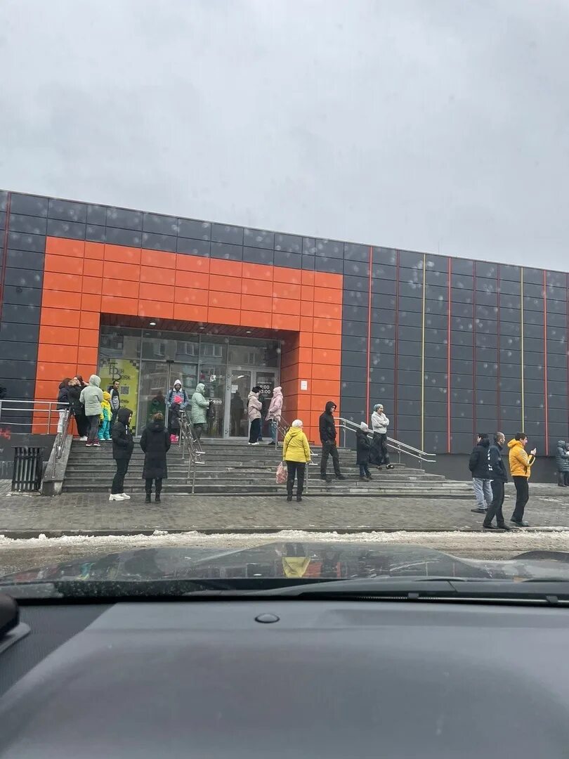 Тц происшествия. ТЦ Палермо Полевской. Пожар в торговом центре. Торговый центр происшествия. Происшествие ТЦ.