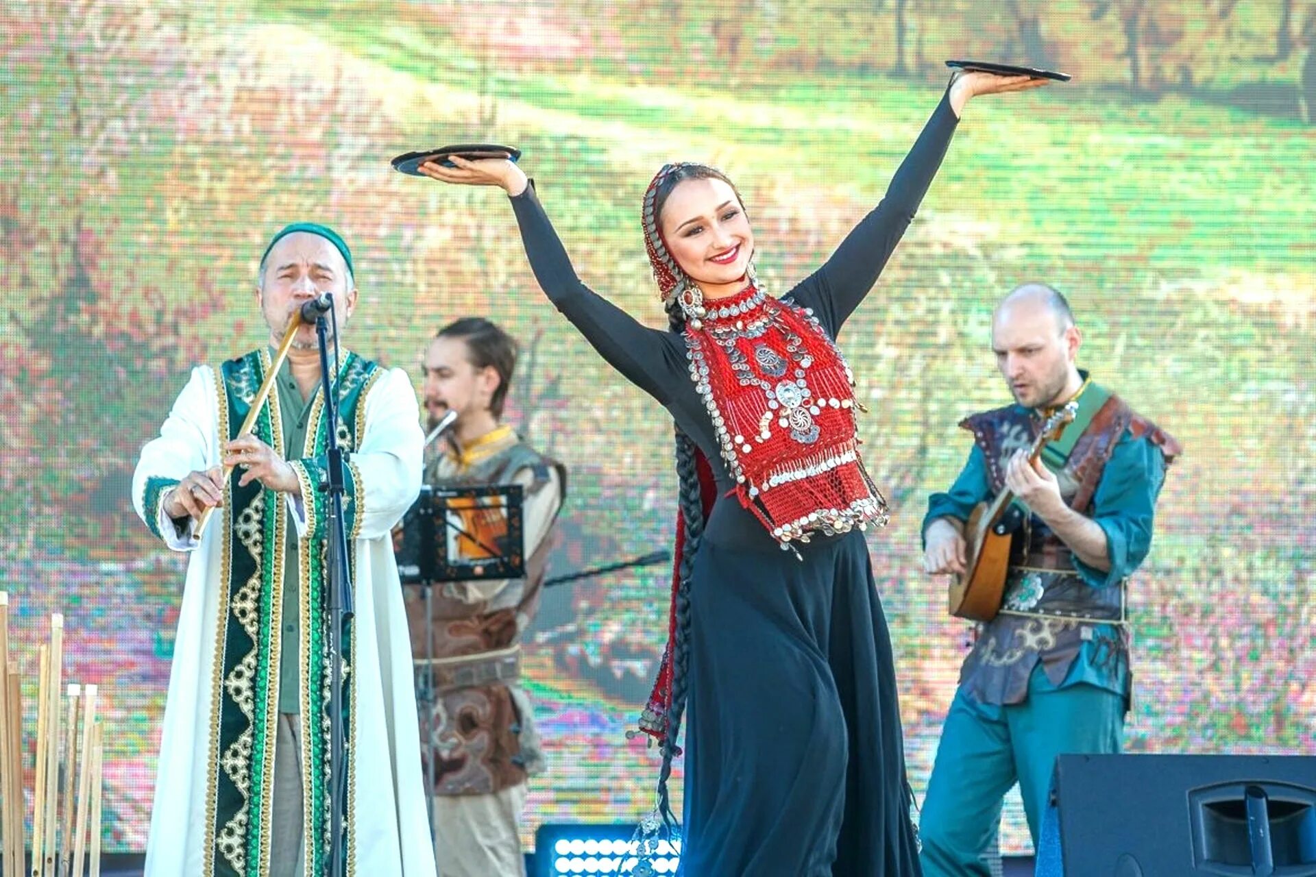 Навруз фестиваль Казань. Театральный фестиваль Науруз. Театральный фестиваль Навруз в Казани. Праздник Науруз Казань.