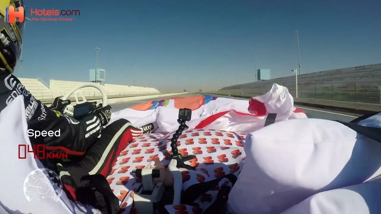 135 км ч. 4 дорожно транспортных происшествий. Сотрудники дорожного управления кваркено. Поднимаясь в гору лыжник проходит путь равный 3 км со средней. Гонки на кроватях.