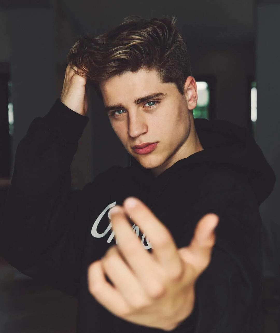 Мартинес твинс. Ivan martinez. Ivan martinez. Ivan martinez. Иван мартинес скейтер.