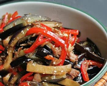 Рецепт салата с баклажанами и мясом