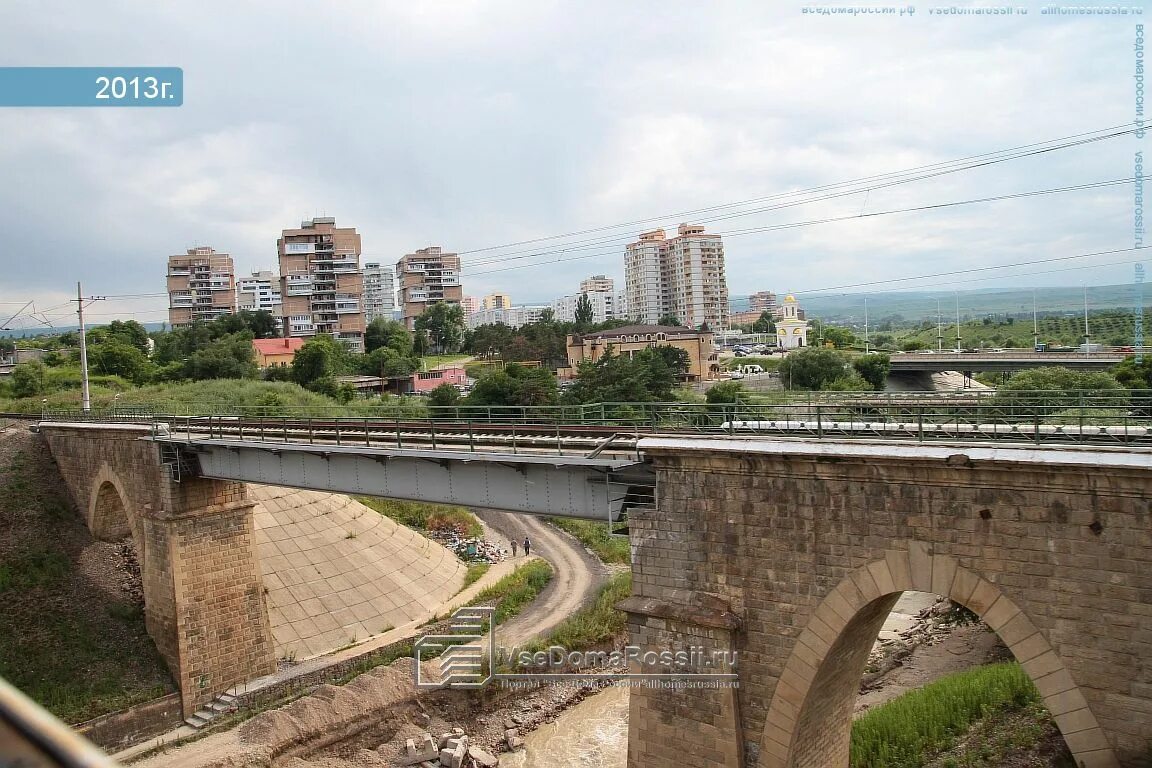 Kislovodsk, Pobedy avenue house 83. Apartment house