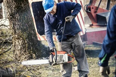 Пуск бензопилы