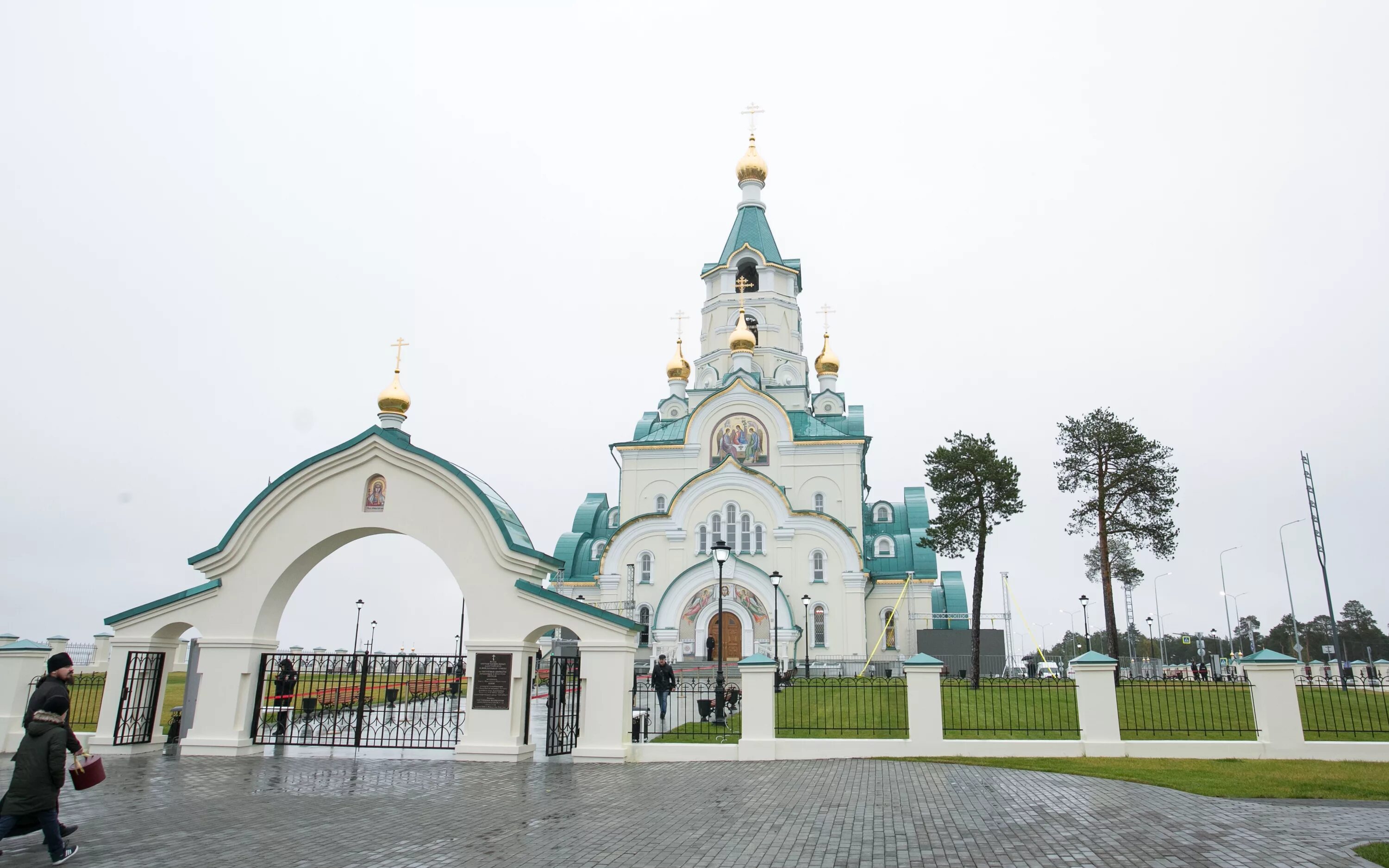 Храм святой мученицы татианы. Татианы собор когалым. Храм города когалым. Храм татианы когалым. Собор святой татьяны когалым.
