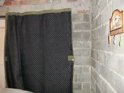 Штора на входную дверь от холода