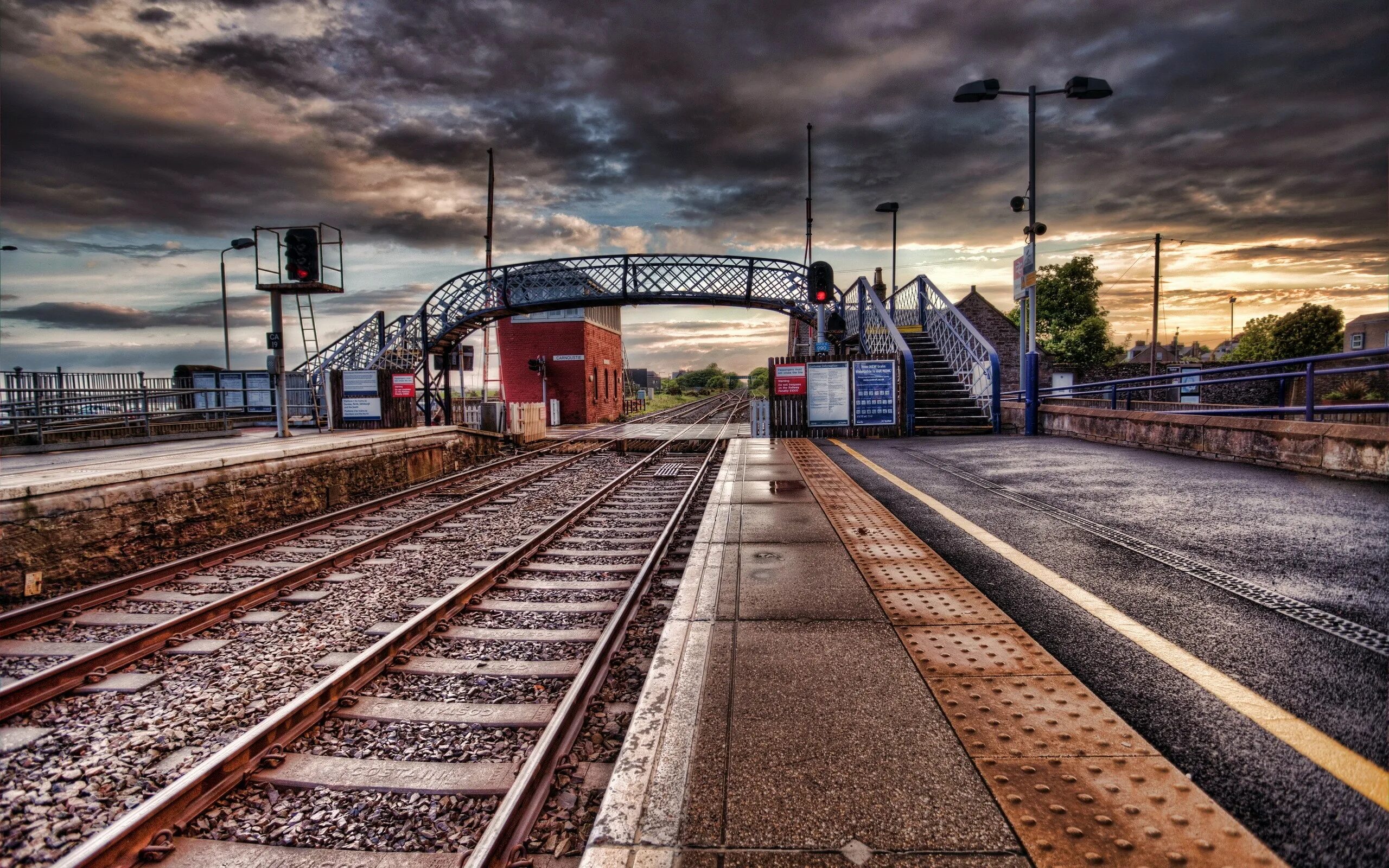 жд вокзал бостона. новосибирск восточный жд станция. челябинск-главный станции южно-уральской железной дороги. вокзал челябинск перрон. станция железнодорожная город железнодорожный.