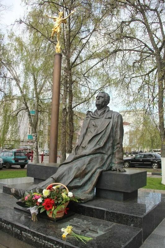 В Курске открыли сквер возле памятника Г. В. Свиридову
