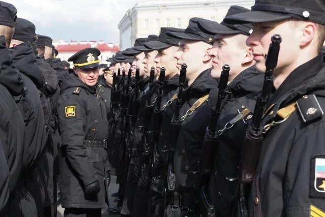 Репетиция парада в спб расписание. Репетиция парада питер 2025. репетиция парада в санкт петербурге. репетиция парада победы 2025 в спб. репетиция парада победы на дворцовой.