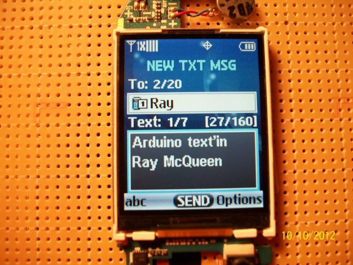 Arduino телефон. Экран от смартфона к ардуино. ардуино дисплей от смартфона. мобильный телефон на ардуино. большие дисплеи для arduino.