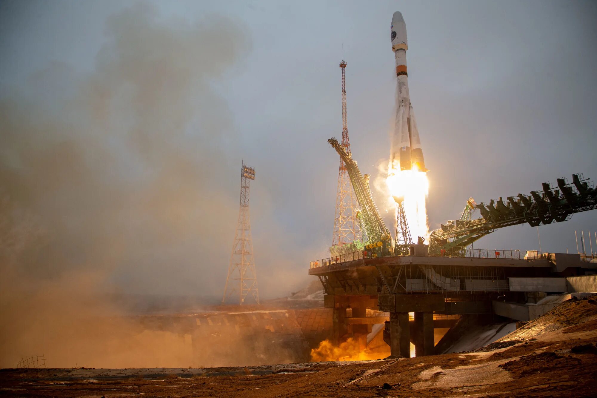 С какого космодрома полетел. Ракета Союз Байконур. Космодром Байконур. Арктика-м 1 космический аппарат. Союз 2.1 с космодрома Плесецк.